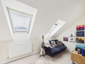 Master Bedroom- click for photo gallery